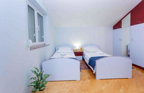 House Neda - Photo 28