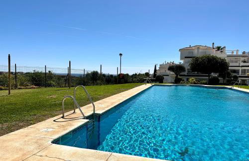 Moderno apartamento con preciosas vistas al mar en urbanización con piscina - Rio Real 11 2G - Foto 40