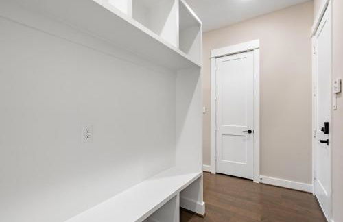 3 Bedroom and 3 bath - Photo 19