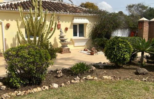 Beautiful villa 2 steps from the BEACH - Photo 27
