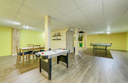 Creek View and Hot Tub Woodsy Maggie Valley Cottage - Foto 5