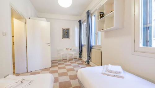 Santa Lucia Canal View by Wonderful Italy - Foto 4