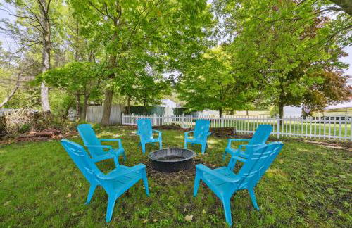 Boyne City Cottage Walk to Downtown and Lake! - Photo 22