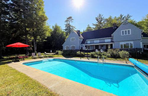 WOW New Spectacular Franconia Home - history - views - fire pit - hot tub - pool - grandeur - MUST SEE - Foto 14