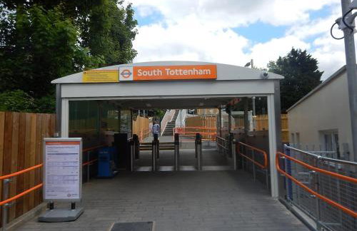 Luxury House London near Subway Station N15 - Foto 11