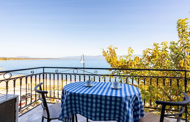 Beachfront Serenity - Petalidi s Moorea Gem - Foto 15