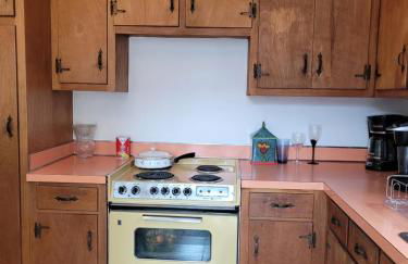 East Granby with AC and WiFi 3 minute to Bradley - Foto 47