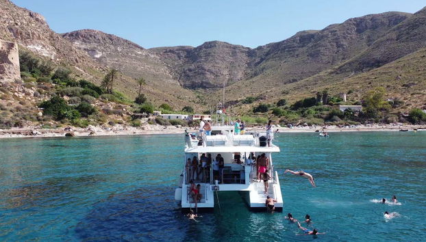 Cabo de Gata Catamaran Tour - Foto 3
