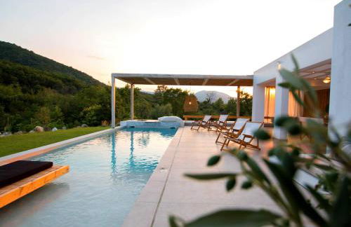 Aristotelia Gi - Premium Luxury Villas with Private Pools - Photo 1