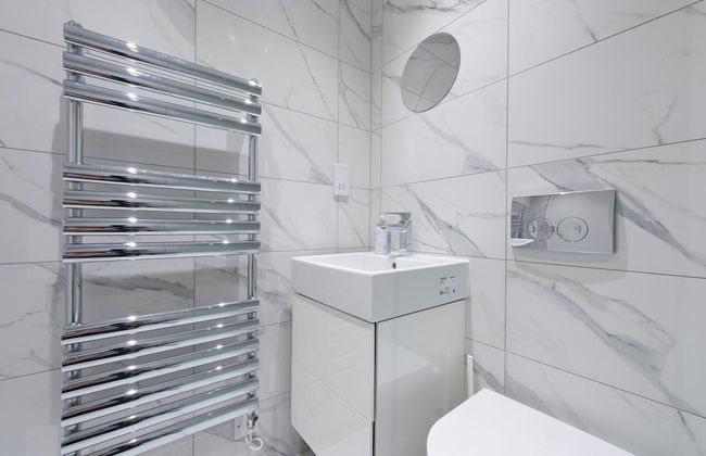 Exquisite 3BR Duplex Apartment, Air-con& Amenities - Foto 38