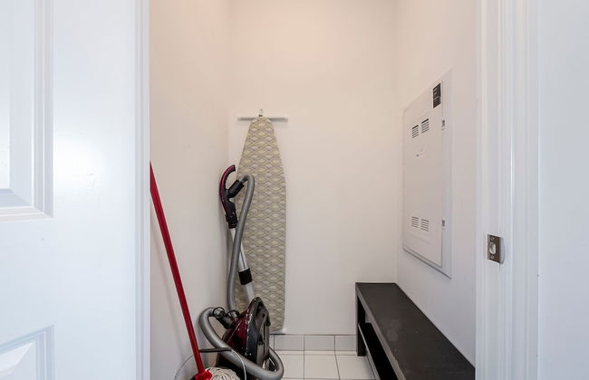 Family Size 2 Bedroom Fully Furnished Condo Sleeps 6, Parking Available, 3tvs - Foto 12