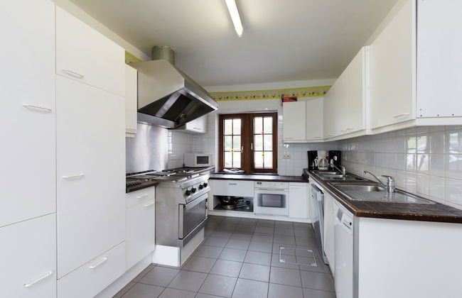 Holiday Home in Deiffelt Near Forest - Photo 14