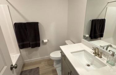 Great Location Sleeps 8 with 5 Beds and 3 Baths - Foto 22