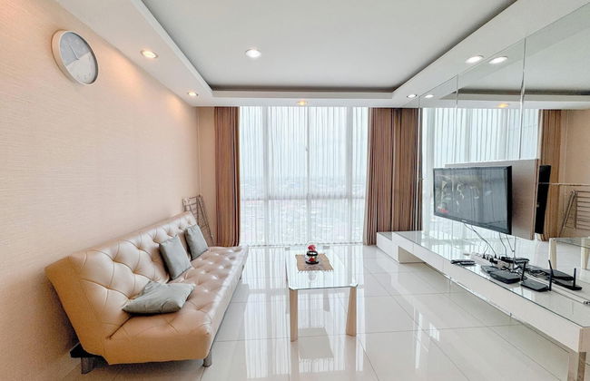 Restful And Simple 2Br At The Via And The Vue Apartment - Photo 18