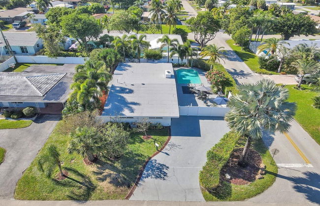 5BR with Heated Pool 5 min to Beach - Photo 65