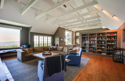 Group-Friendly Newbury Stunner Home Gym, Hot Tub! - Foto 2