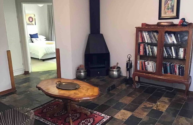 Fully Furnished 3 Bedroom House In in Pentagon Park Bloemfontein - Photo 11