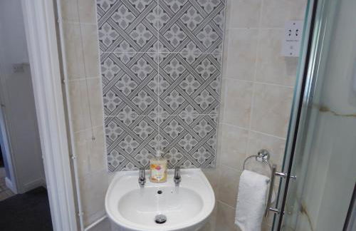 Falstaff Cottage, NEW HOT TUB, Sleeps up to 5, Stratford upon Avon - Foto 86