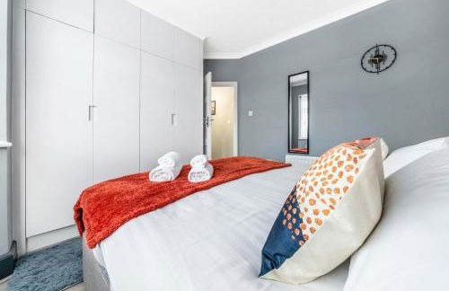 Stunning 3BR House w Garden & Parking in Richmond - Foto 19