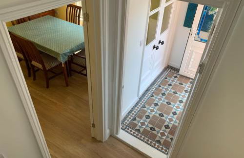 RedButt House, Freshwater, 3 Bedrooms, WiFi, Garden - Photo 18