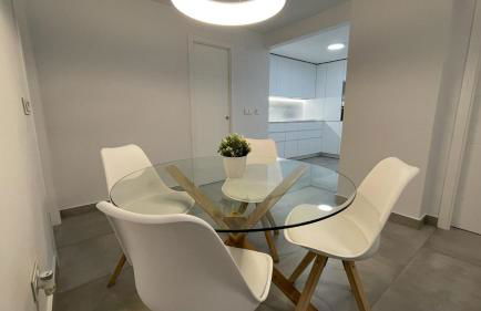 Piso de lujo en primera linea de playa y garaje - Photo 15