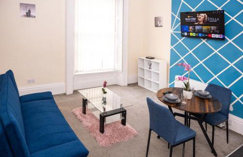 Rugby 1-BR Apt, Parking, City Centre, Sleeps 3 - Foto 3