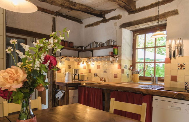 Farmhouse With Private Pool, Large Garden and Playground - Foto 27