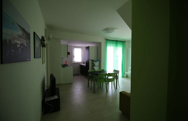 Apartment 20 Meters From The Sea 7 Beds With Small Sea View - Foto 24