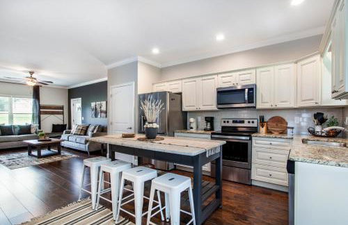 Elegant End Condo Fireplace Community Amenities - Foto 4