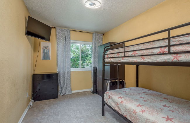 Great 6BR for All Ages/Heated Pool 5 Min to Beach by RedAwning - Foto 3