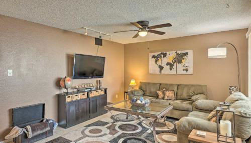 Family Friendly! Poolside Desert Oasis in Glendale - Foto 3