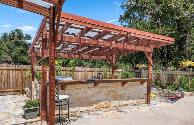 Oasis w Huge Pool & BBQ Patio - Photo 24