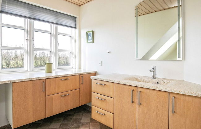 Luxurious Holiday Home in Hurup with Hot Tub - Foto 18