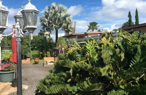 Mediteranean style Ohana Rental / Garden Bungalow in Pahoa - Photo 10