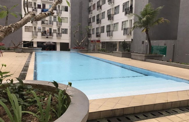 Quite 2Br Apartment Ac In Living Room At The Jarrdin Cihampelas - Foto 18