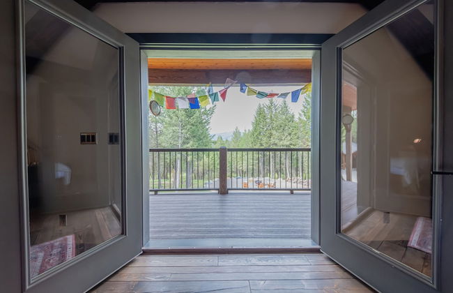 Chateau Fortine Retreat for 6! - Photo 65