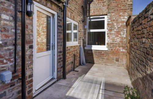 4 bedroom house close to Walmgate bar sleeps 7 - Foto 6
