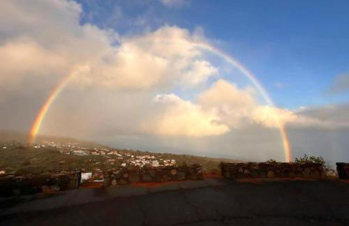 Casa Poesía de El Hierro - Poetry House of El Hierro, situated in the center of El Pinar - Foto 33