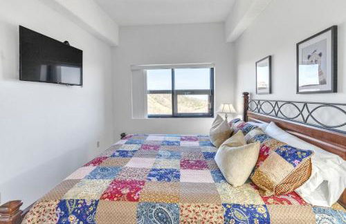 Handsome 2BR Condo with Gorgeous Views in Sugar Mountain! condo - Foto 49