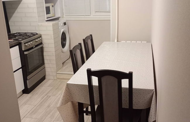 Peaceful Chișinău Retreat With Central Heating & Private Entrance - Foto 12