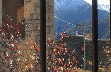 The Mountain House -mountain getaway - Photo 12