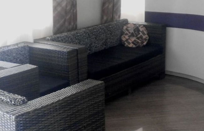 Georgia Hotel - Photo 2