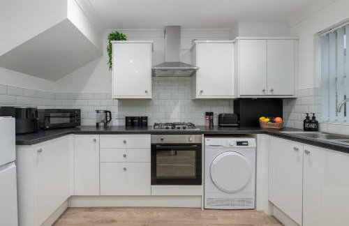 Modern 3BR Home - Designated Parking - Groups - Foto 20