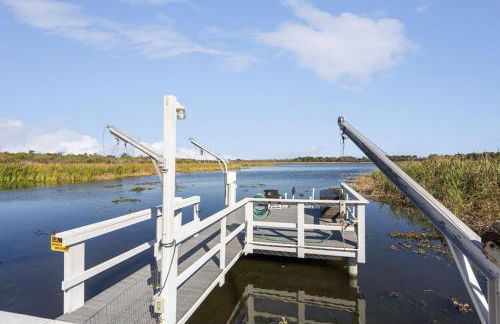 Exquisite Lakefront Pool House Awaits Pool 10 PPL - Foto 70