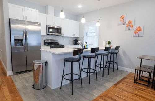 4 New Apts - 3 Bed Apt 1st Floor & 3 Bed Apt 2nd Floor - 1 Bed Studio Apt Ground Floor & 1 Bed Studio Apt Ground Floor near Penn Station EWR Airport Beth Israel Hospital Manhattan NYC - Foto 5