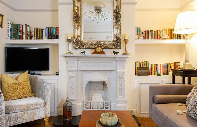 Beautiful Georgian Home in the Heart of Chichester - Photo 5