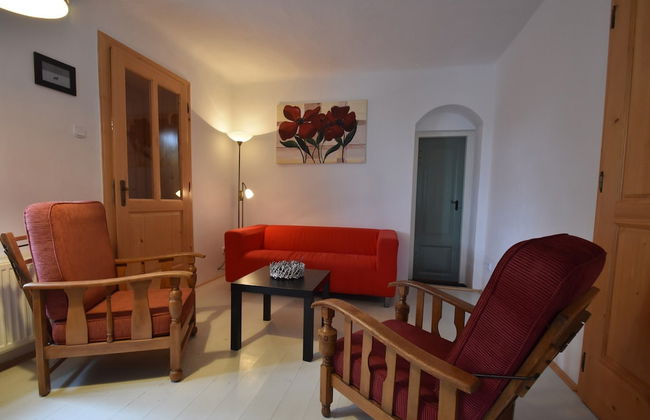 Spacious Holiday Home in Zlata Olesnice - Photo 21