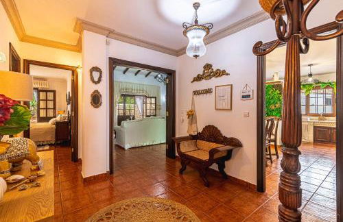 Villa Aurora with Heated Pool - Foto 9