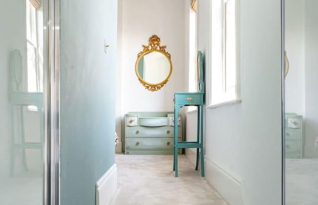 Stylish Beachfront Luxury With Sweeping Sea Views - Foto 2