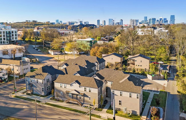 Hart Suite 10 by Avantstay Gorgeous Town House w/ Modern Amenities in Nashville! - Photo 34